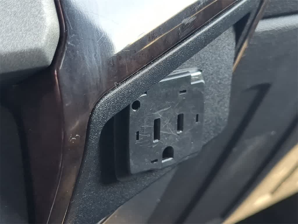 Thumbnail: 2016 Ford F-250 - 29