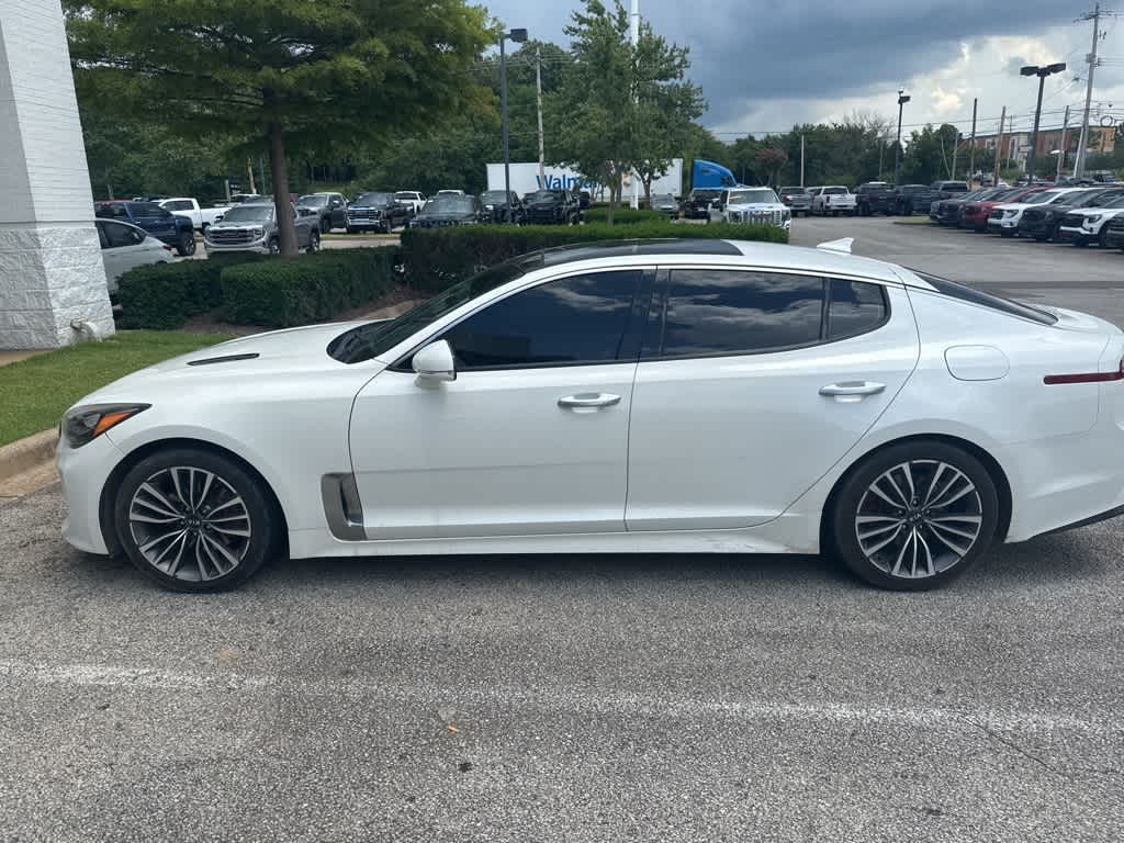 Thumbnail: 2018 Kia Stinger - 5