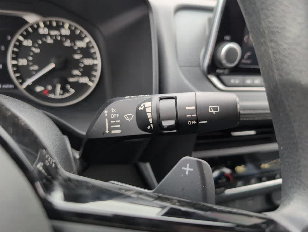 Thumbnail: 2023 Nissan Rogue - 25