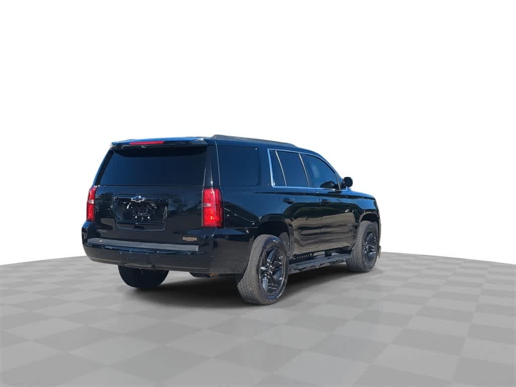 Thumbnail: 2017 Chevrolet Tahoe - 8