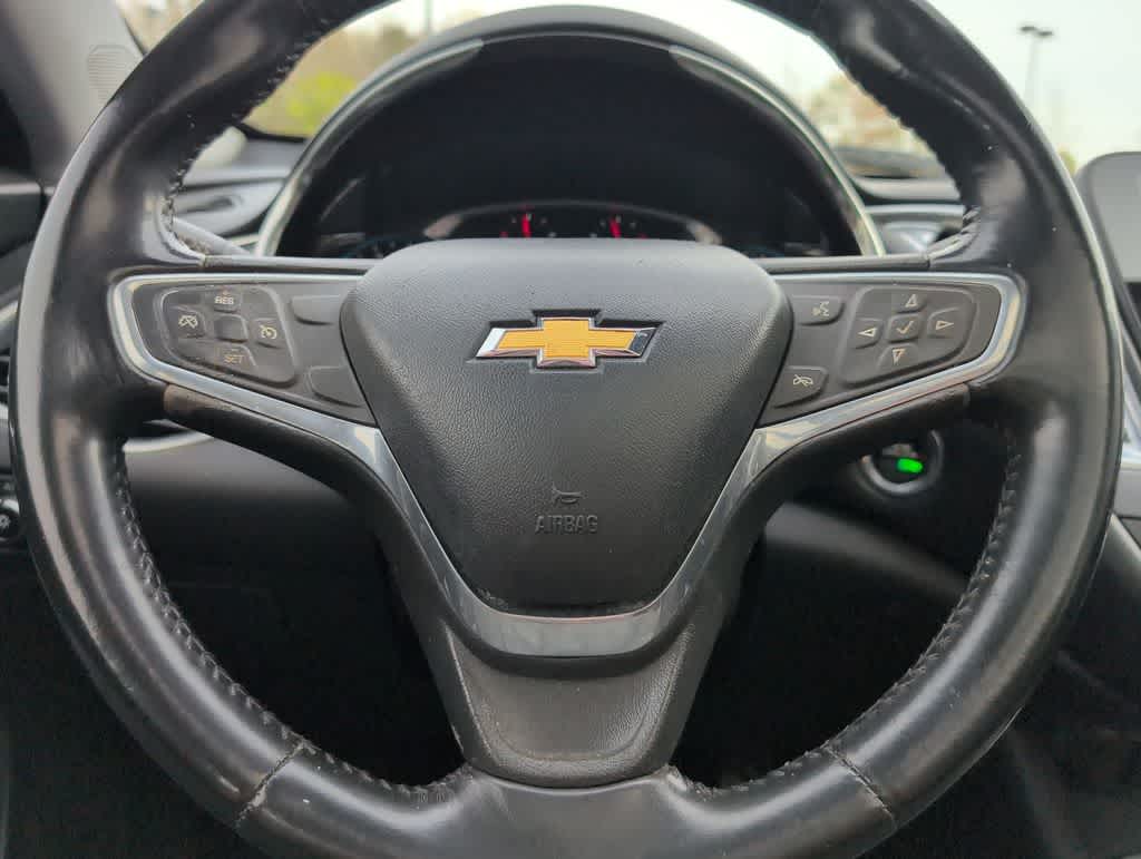 Thumbnail: 2016 Chevrolet Malibu - 24