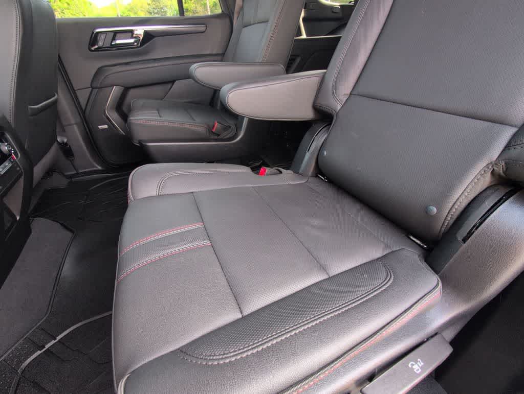 Thumbnail: 2025 Chevrolet Tahoe - 21