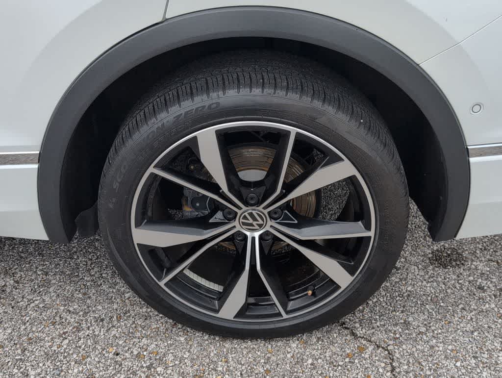 Thumbnail: 2023 Volkswagen Tiguan - 13