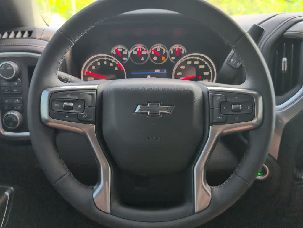 Thumbnail: 2022 Chevrolet Silverado 1500 - 23