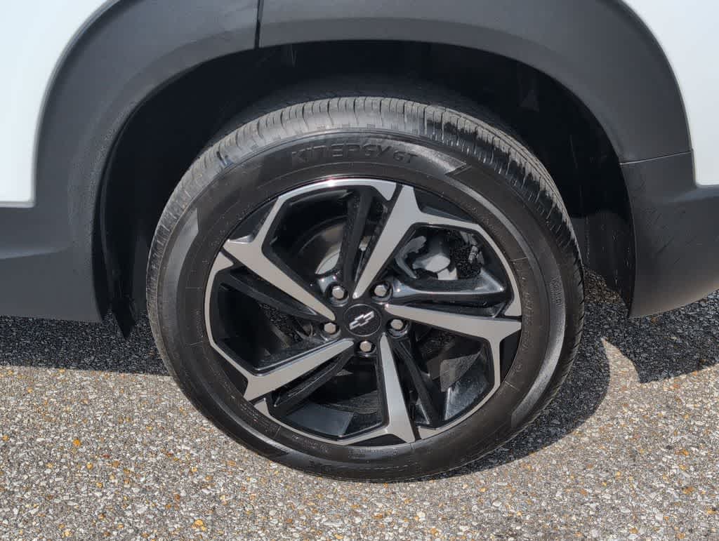 Thumbnail: 2023 Chevrolet TrailBlazer - 13