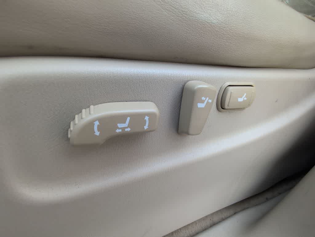 Thumbnail: 2013 INFINITI QX56 - 18