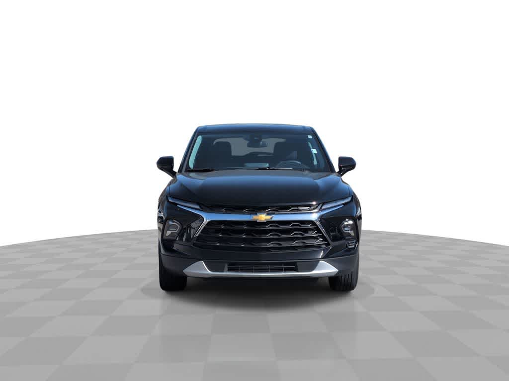 Thumbnail: 2023 Chevrolet Blazer - 3