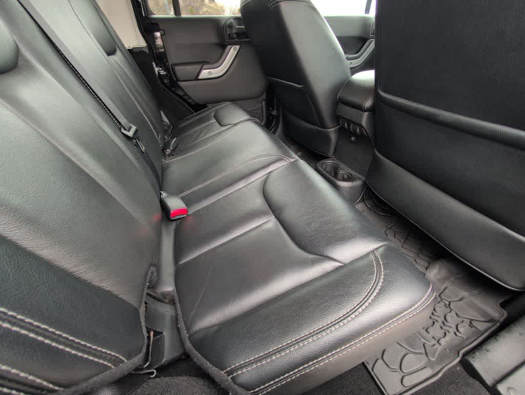 Thumbnail: 2017 Jeep Wrangler - 21