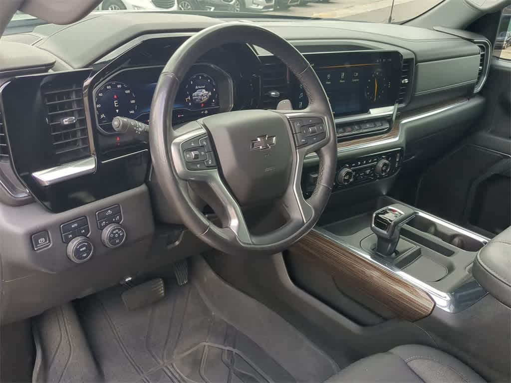 2023 Chevrolet Silverado 1500 RST 10
