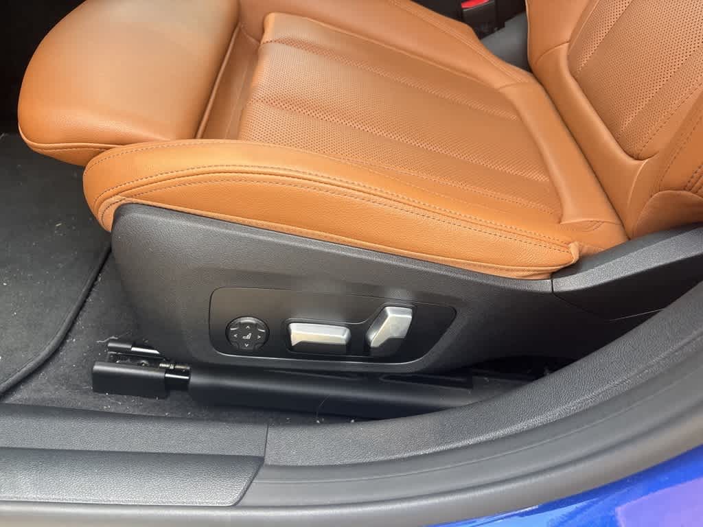 Thumbnail: 2022 BMW i4 - 7