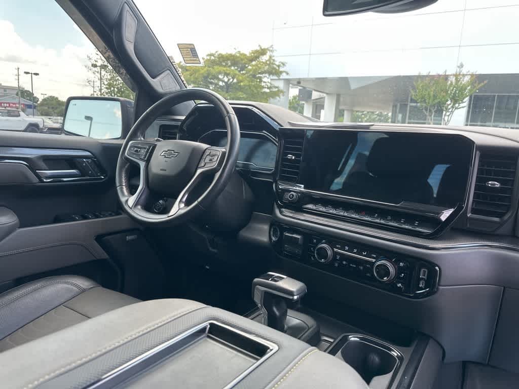 Thumbnail: 2022 Chevrolet Silverado 1500 - 5