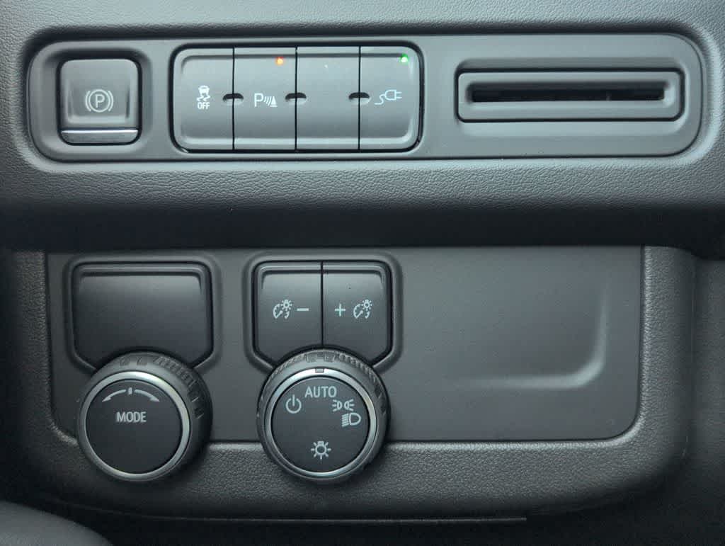 Thumbnail: 2021 Chevrolet Tahoe - 28