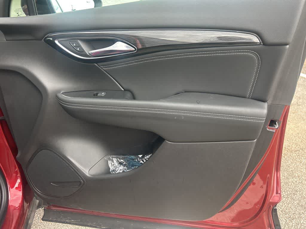 Thumbnail: 2023 Buick Envision - 15