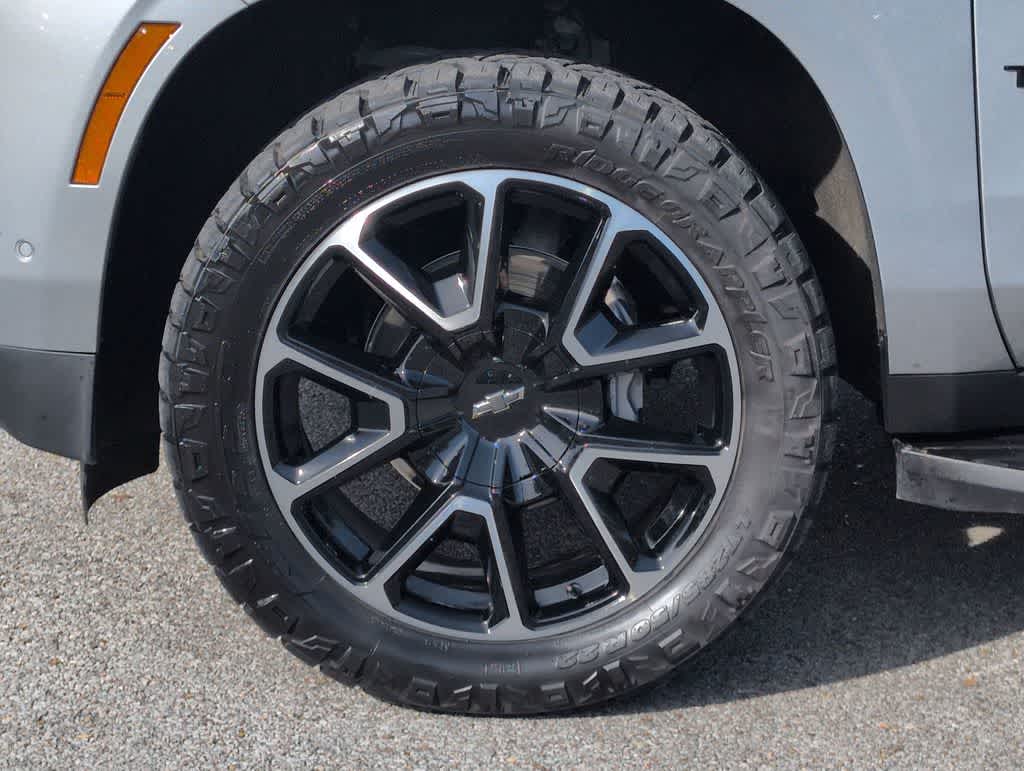 Thumbnail: 2025 Chevrolet Tahoe - 14