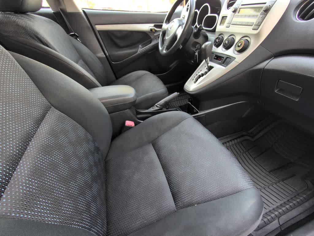 Thumbnail: 2010 Toyota Matrix - 21