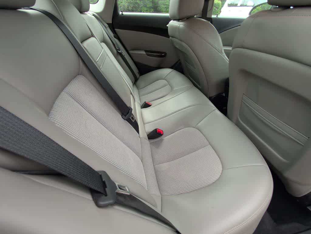 Thumbnail: 2013 Buick Verano - 21