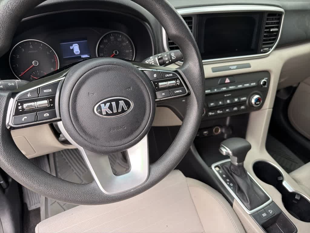 Thumbnail: 2020 Kia Sportage - 3