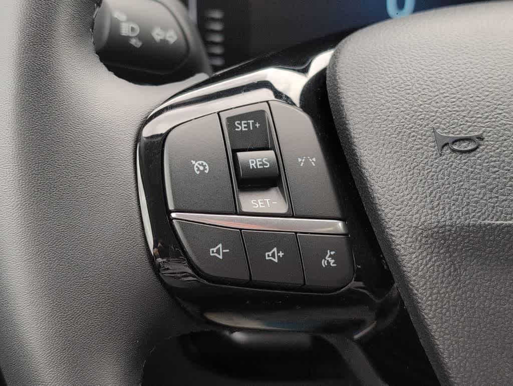 Thumbnail: 2023 Ford Escape - 23