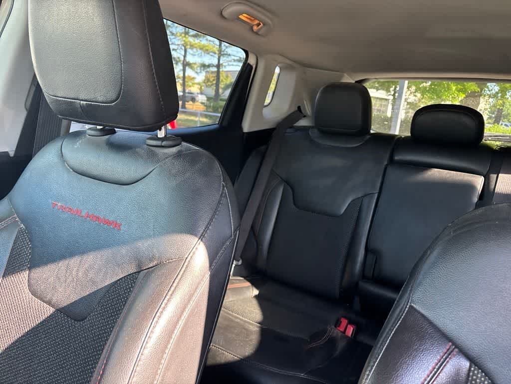 Thumbnail: 2020 Jeep Compass - 14