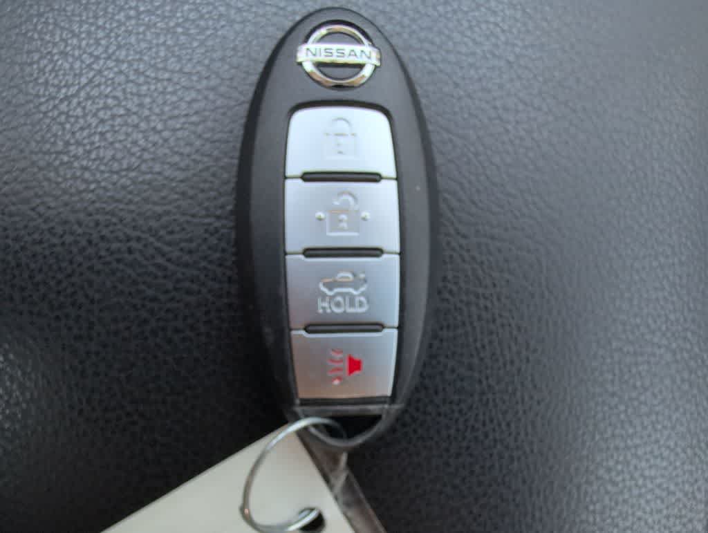 Thumbnail: 2017 Nissan Altima - 34