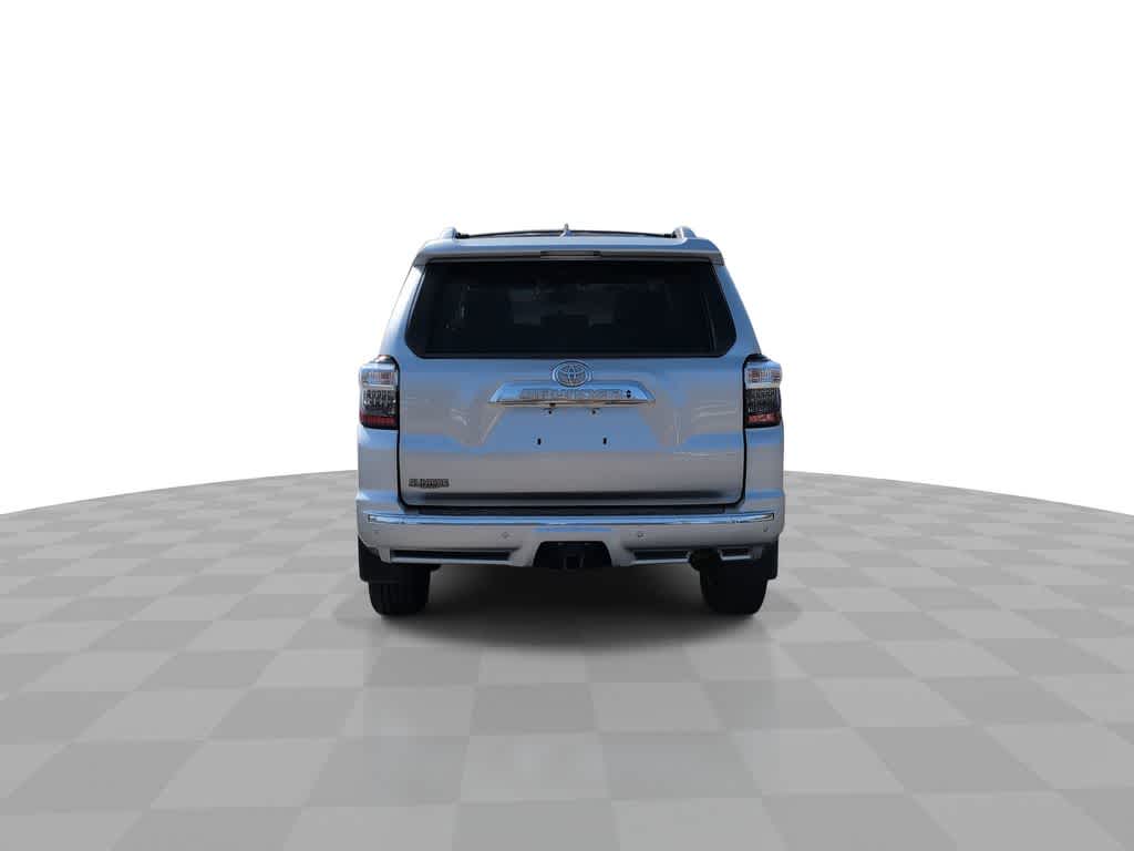 Thumbnail: 2015 Toyota 4Runner - 7