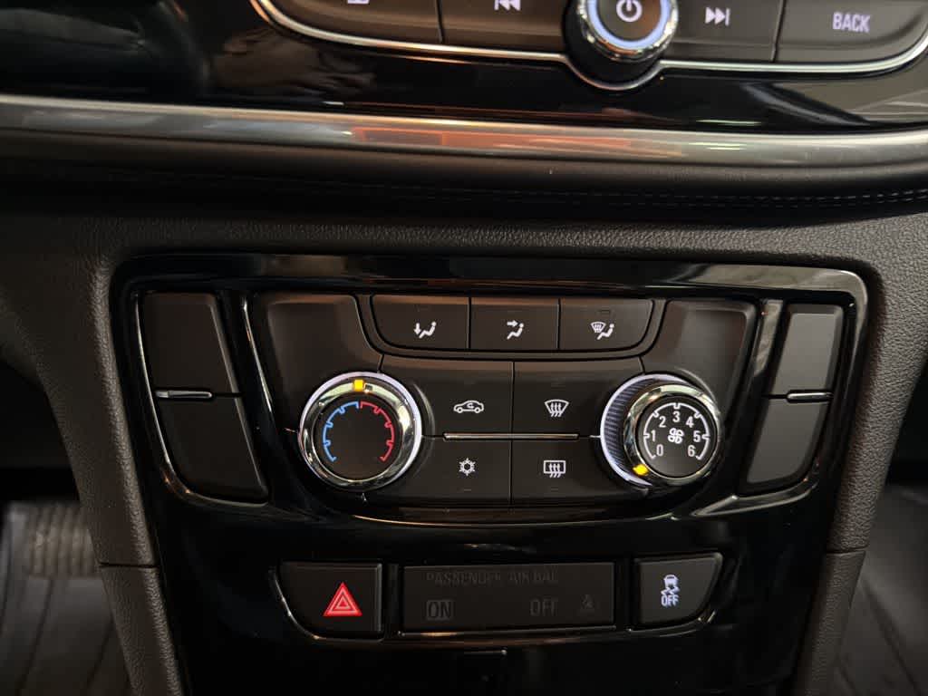 Thumbnail: 2019 Buick Encore - 29