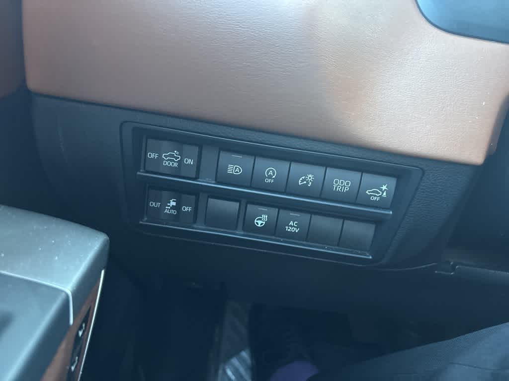 Thumbnail: 2022 Toyota Tundra - 22