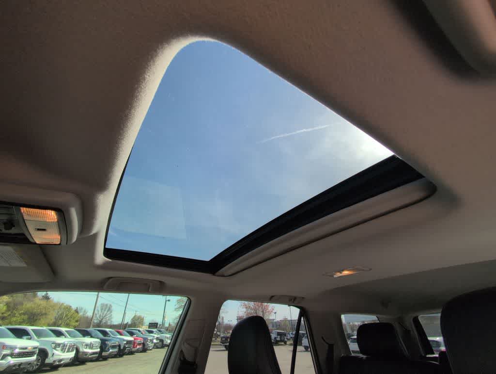 Thumbnail: 2015 Toyota 4Runner - 20