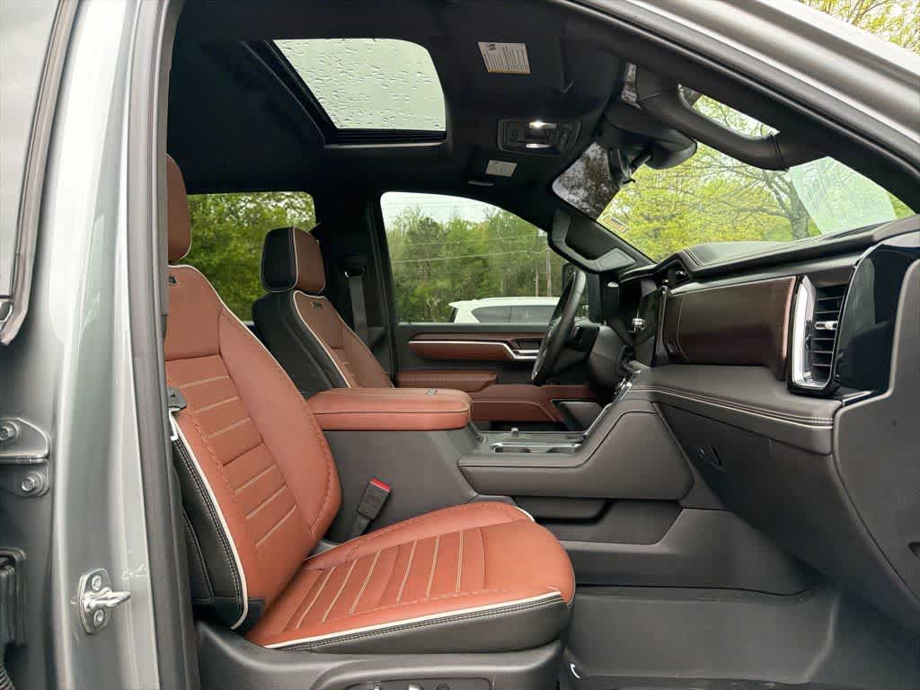 Thumbnail: 2026 GMC Sierra 2500 - 14