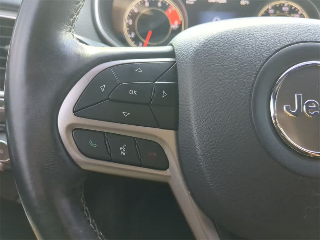 Thumbnail: 2021 Jeep Cherokee - 24
