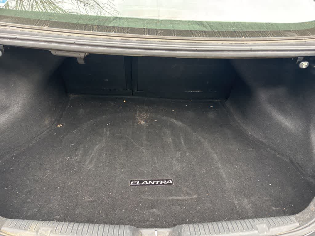 Thumbnail: 2016 Hyundai Elantra - 16