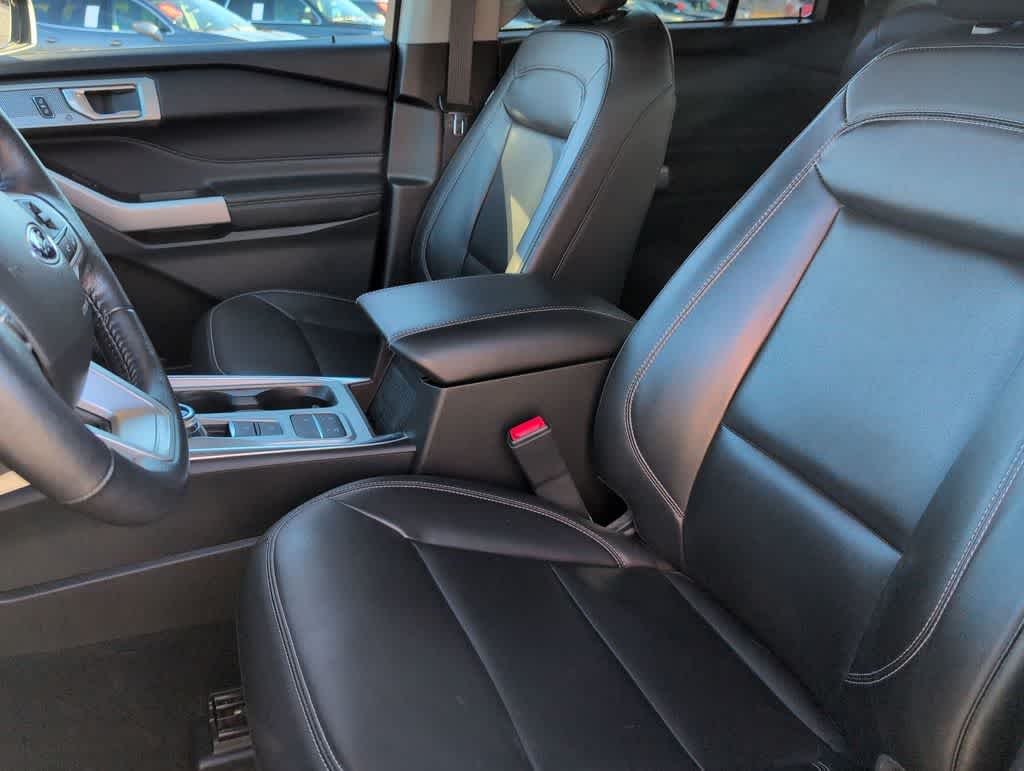 Thumbnail: 2022 Ford Explorer - 17