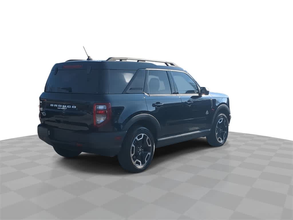 Thumbnail: 2022 Ford Bronco Sport - 8