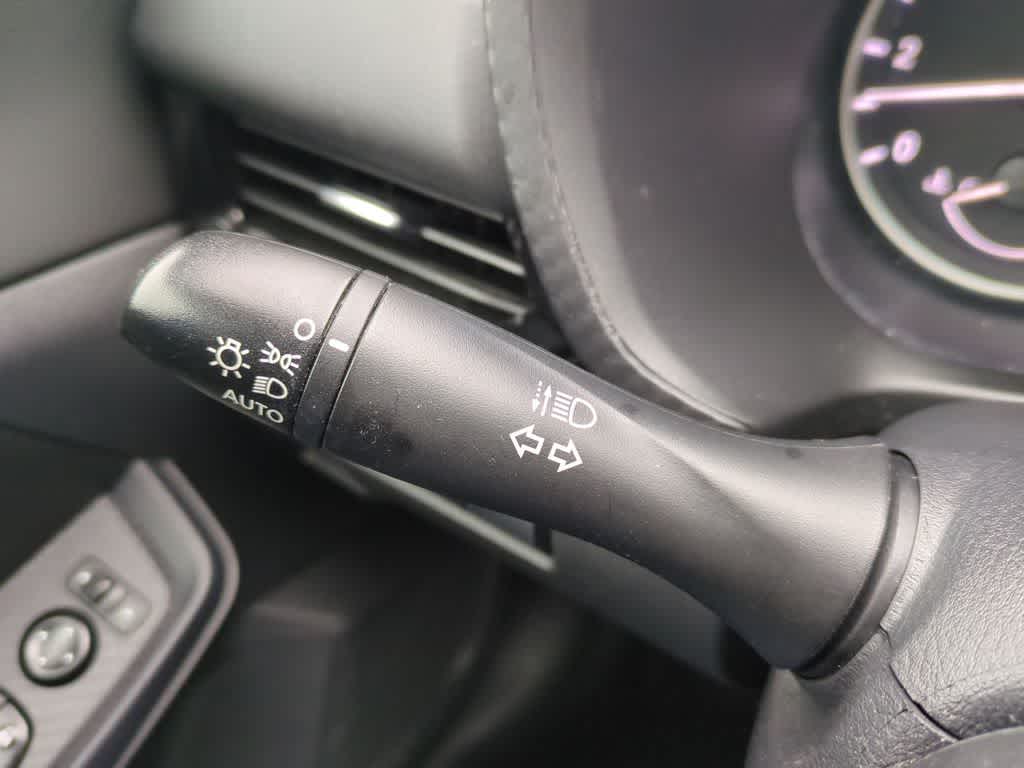 Thumbnail: 2023 Nissan Sentra - 25