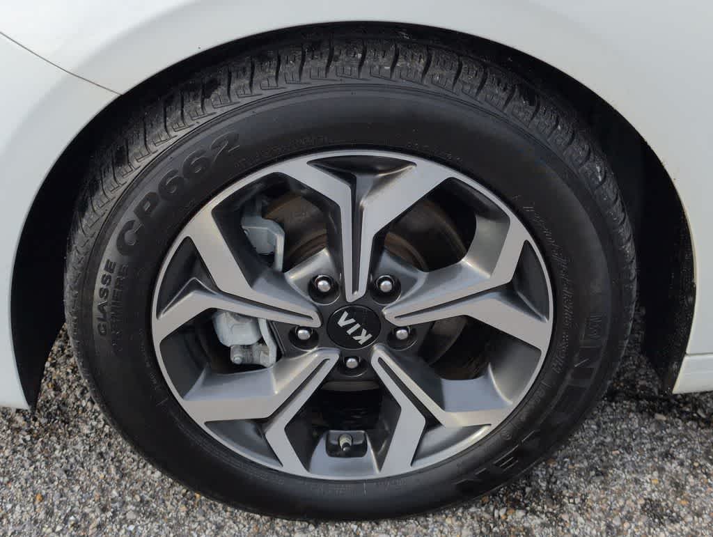 Thumbnail: 2021 Kia Forte - 14