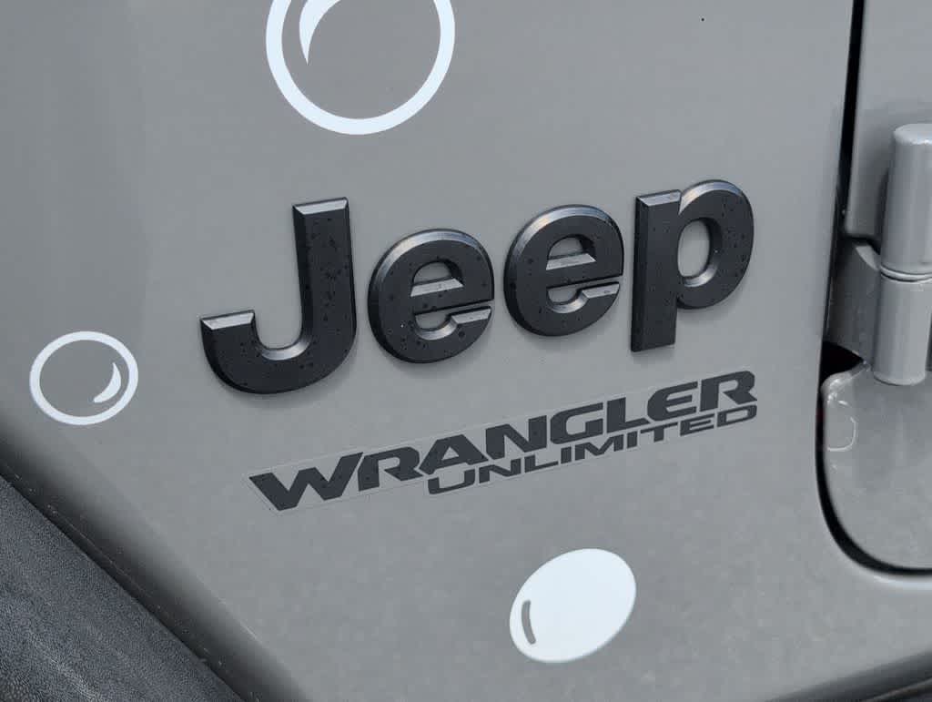 Thumbnail: 2022 Jeep Wrangler - 12