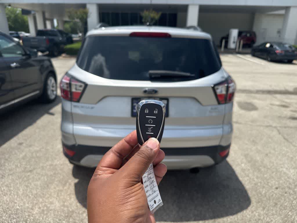 Thumbnail: 2018 Ford Escape - 8
