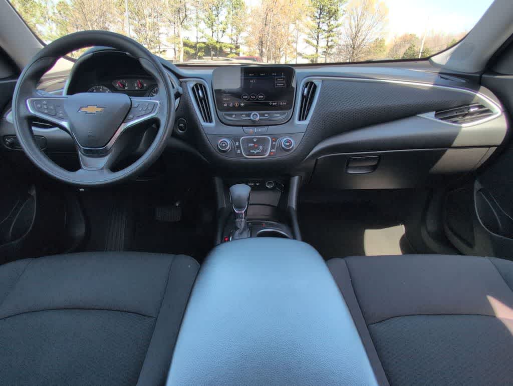 Thumbnail: 2024 Chevrolet Malibu - 15