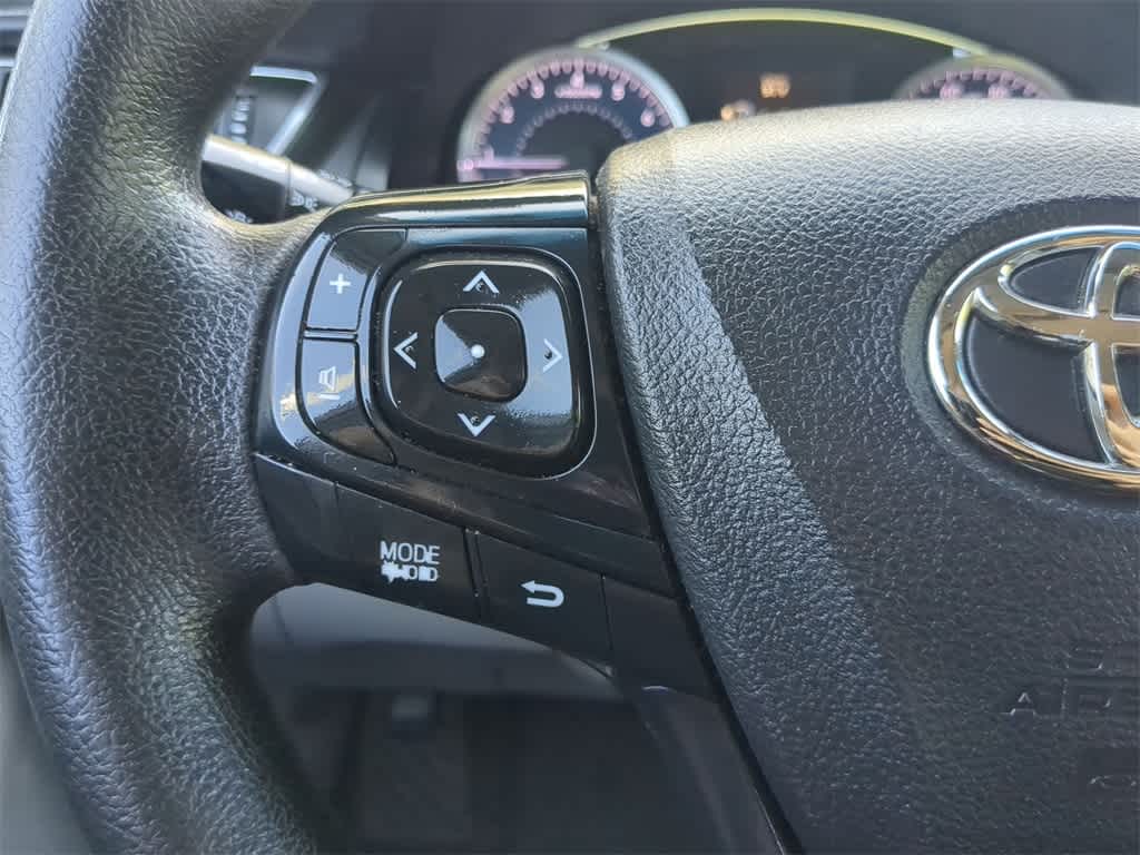 2017 Toyota Camry LE 24
