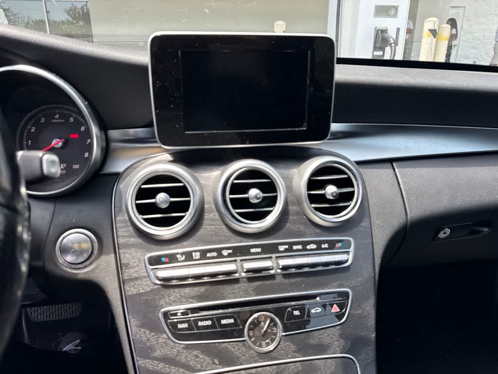 Thumbnail: 2017 Mercedes-Benz C-Class - 20