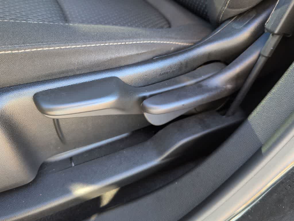 Thumbnail: 2023 GMC Acadia - 17