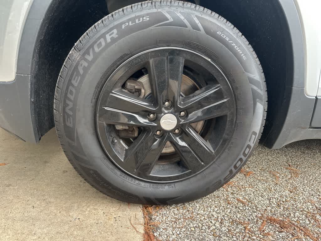 Thumbnail: 2019 Chevrolet Trax - 17