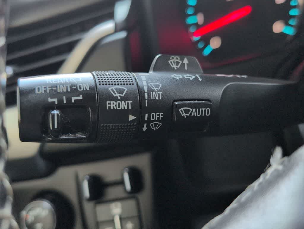 Thumbnail: 2018 Chevrolet Tahoe - 27