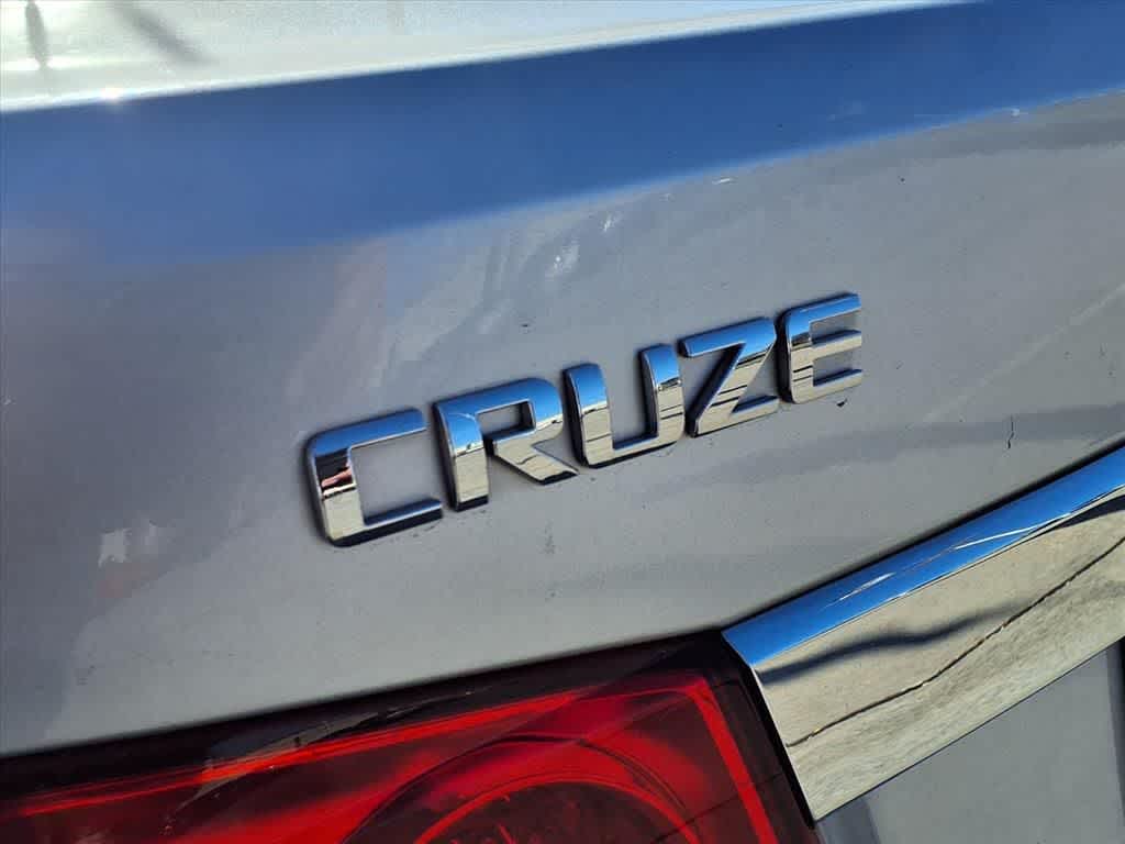 Thumbnail: 2015 Chevrolet Cruze - 5