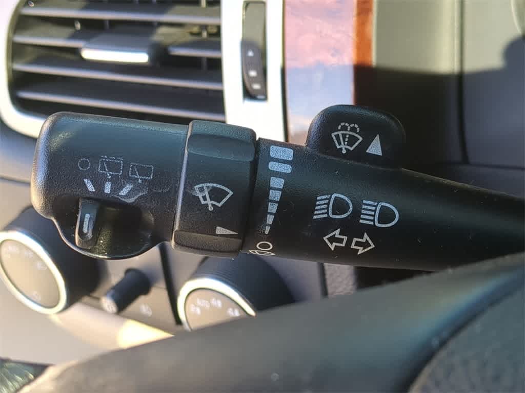 Thumbnail: 2007 Chevrolet Tahoe - 27