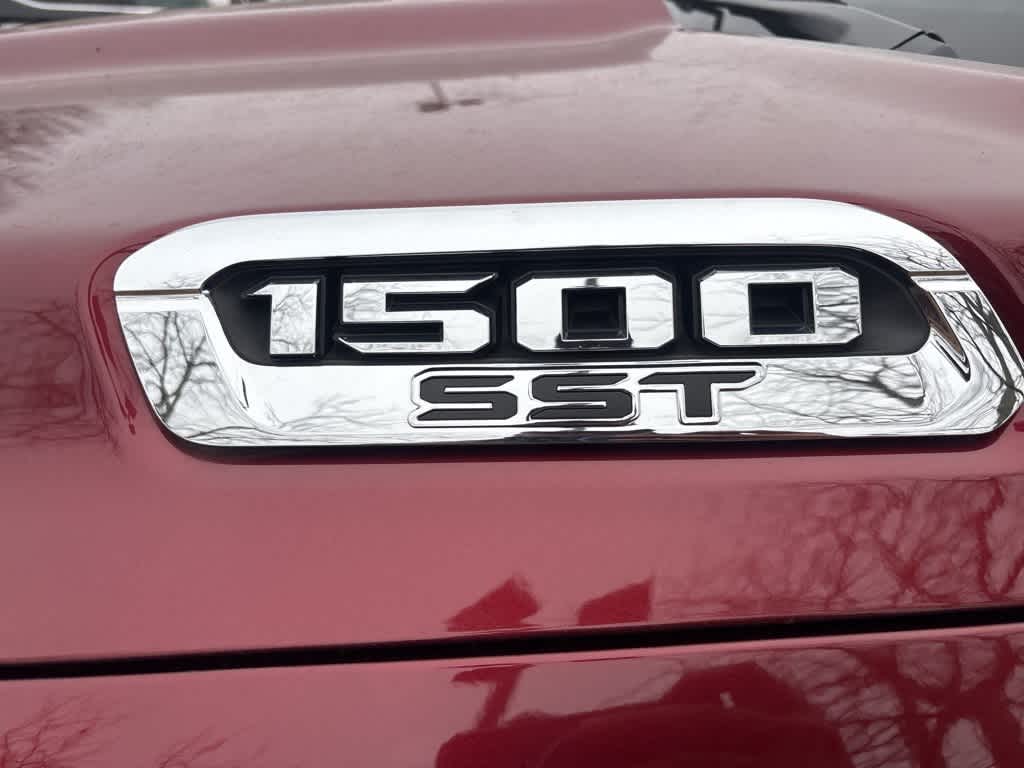 Thumbnail: 2025 RAM 1500 - 2