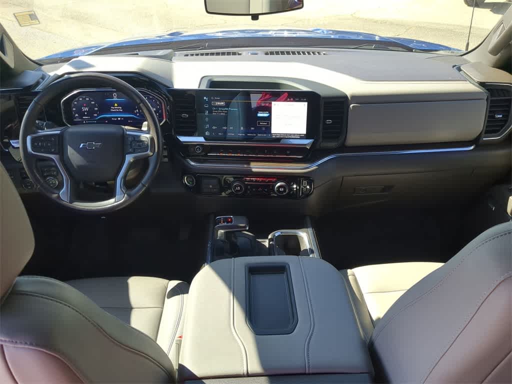 Thumbnail: 2022 Chevrolet Silverado 1500 - 16