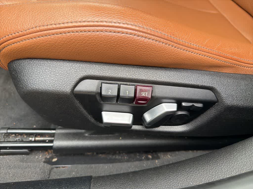 Thumbnail: 2017 BMW 3 Series - 9