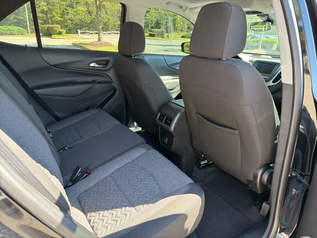 Thumbnail: 2022 Chevrolet Equinox - 15