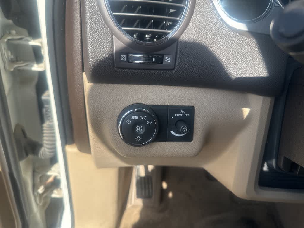 Thumbnail: 2012 Buick Enclave - 4